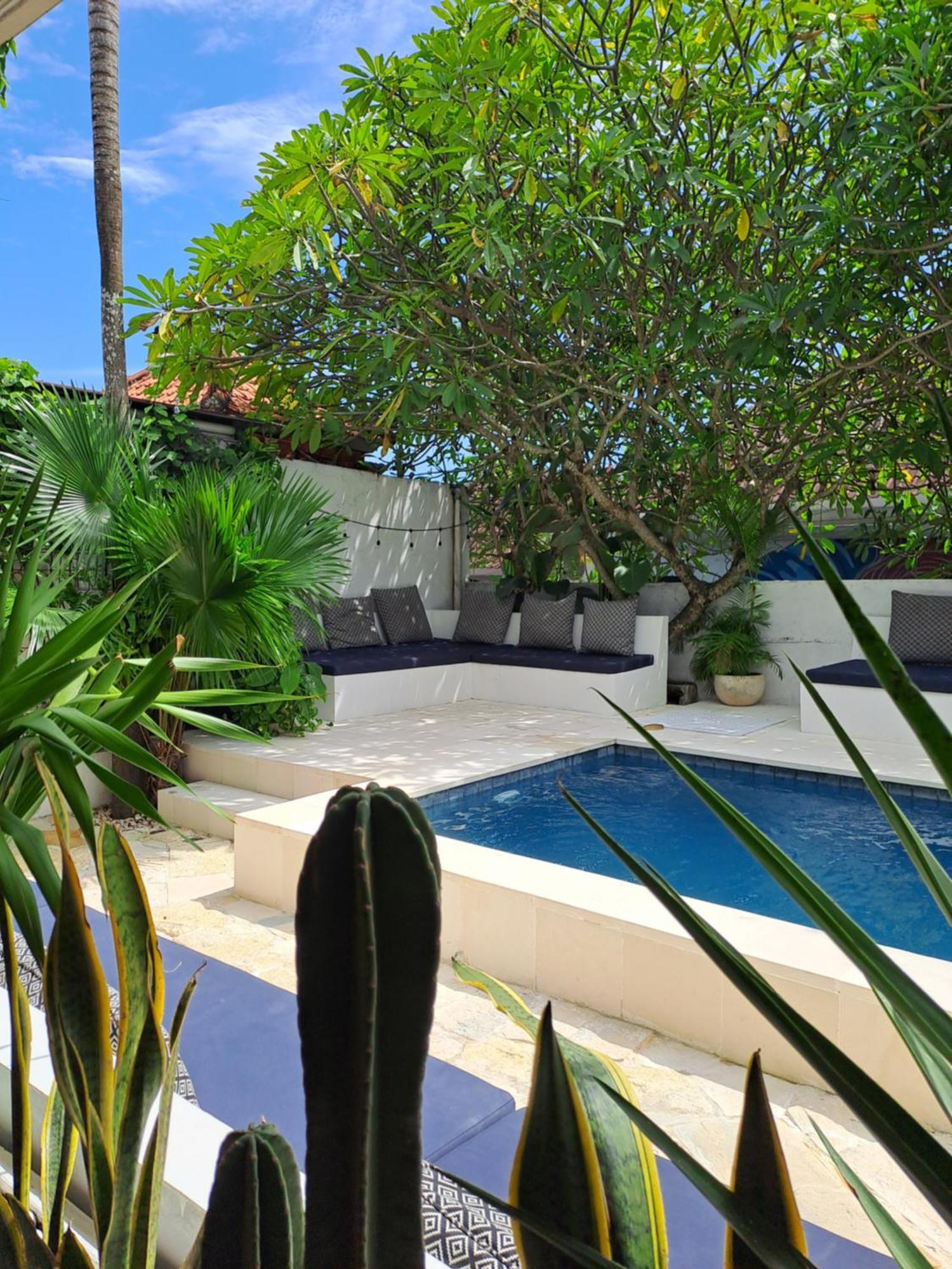 Lay Day Hostel Canggu ภายนอก รูปภาพ