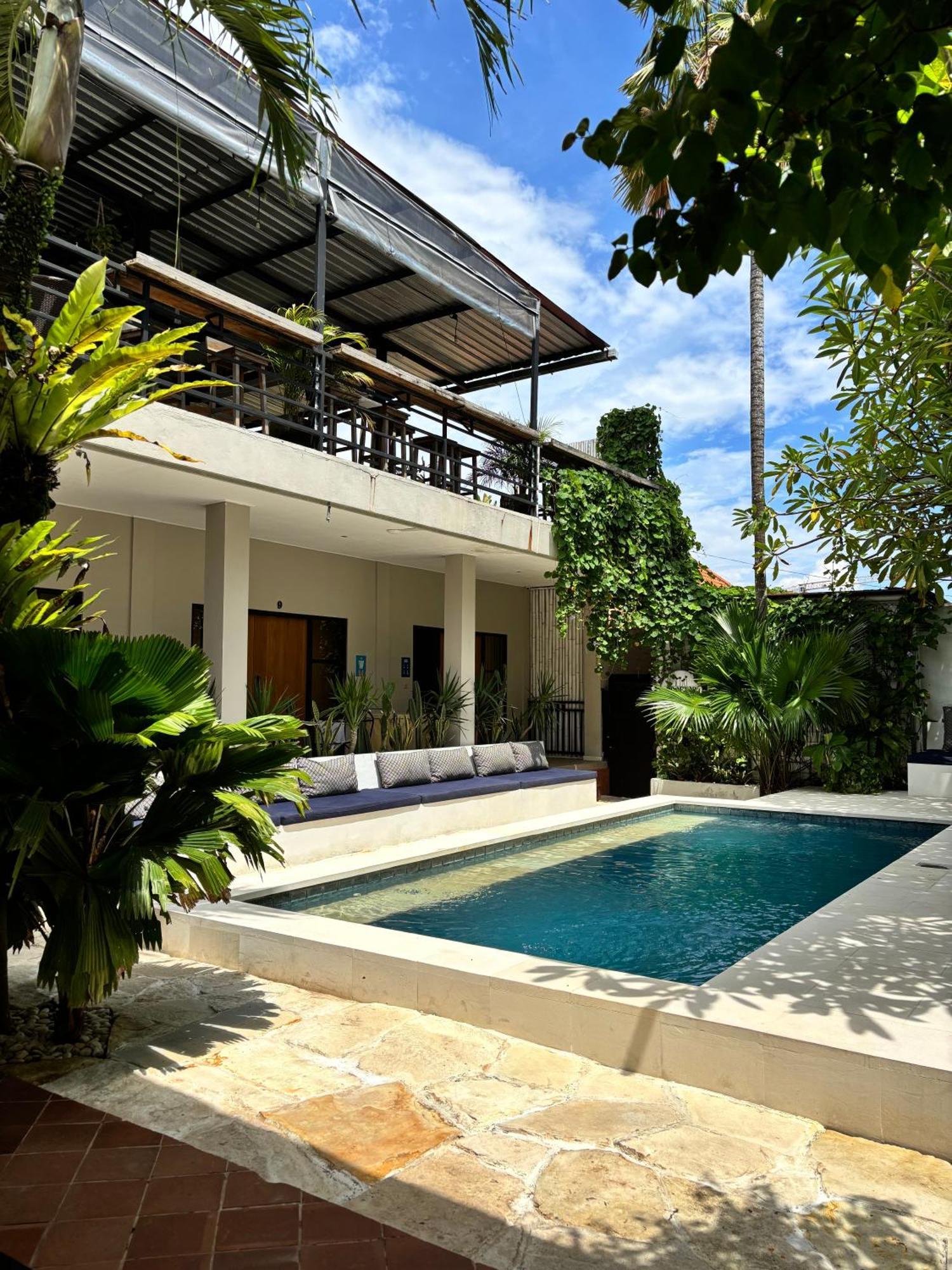 Lay Day Hostel Canggu ภายนอก รูปภาพ