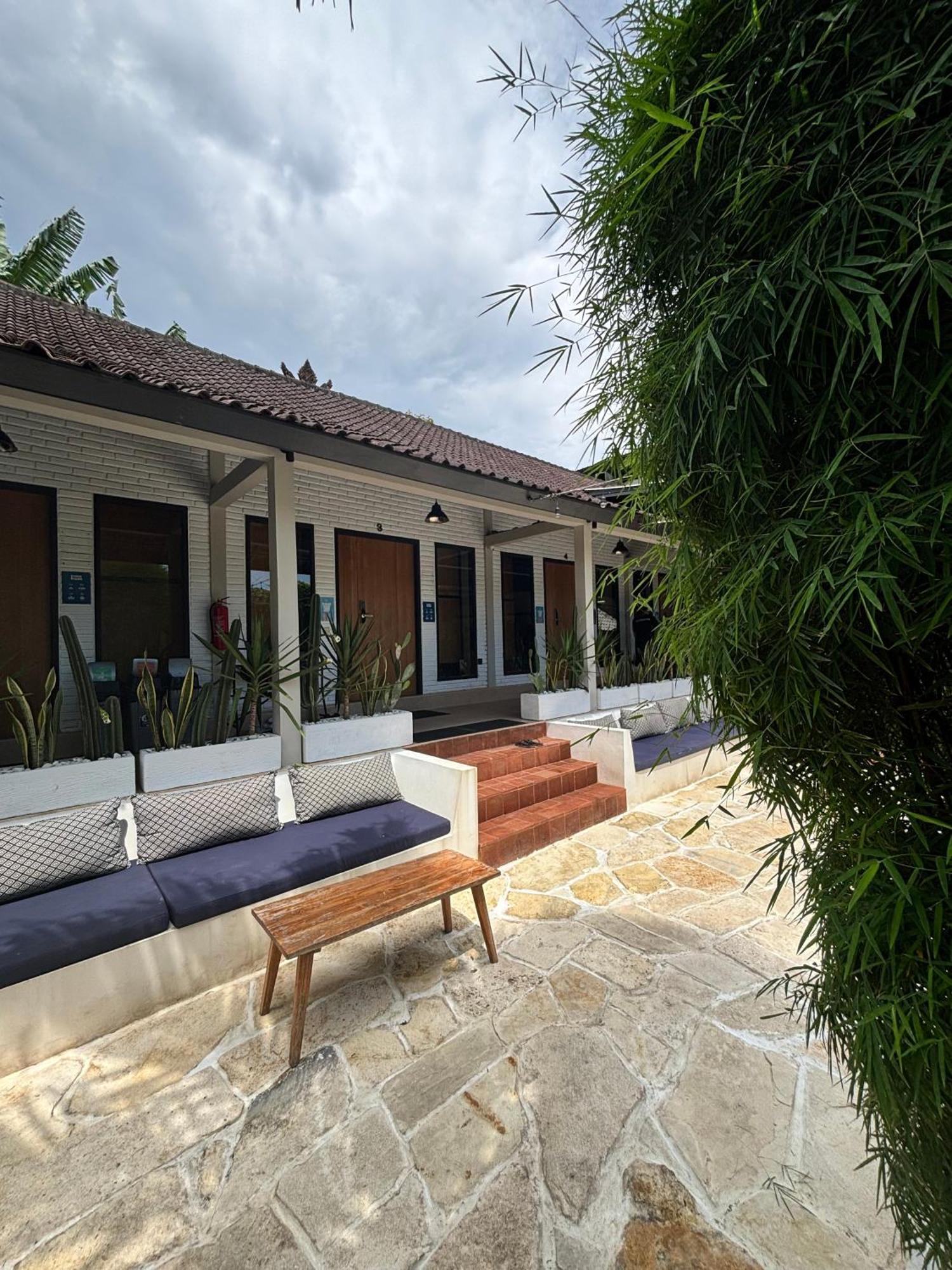Lay Day Hostel Canggu ภายนอก รูปภาพ